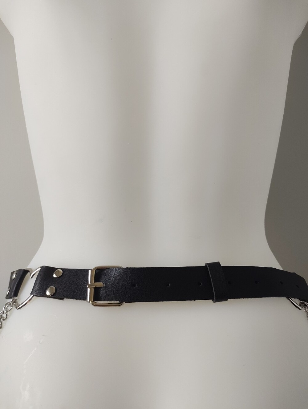 NEW Faux Leather Black Heart Chain Belt - Picture 4 of 7